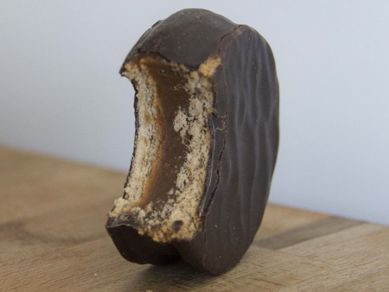 alfajor esturión de mousse de limón