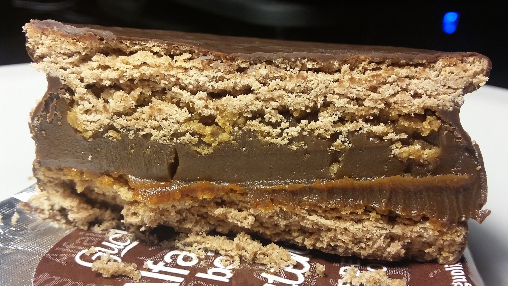 alfajor guolis de dulce de leche